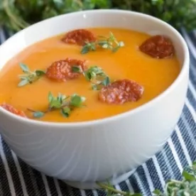 Soupe de maïs au chorizo et à la coriandre