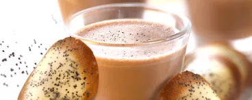 Lassi au Tassimo® Suchard® et tuiles au graines de pavot