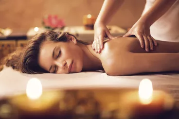 Coiffure, soins, massages... des professionnels dans mon salon !