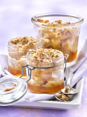 Crumble pommes et poires aux épices douces avec Planta Fin®